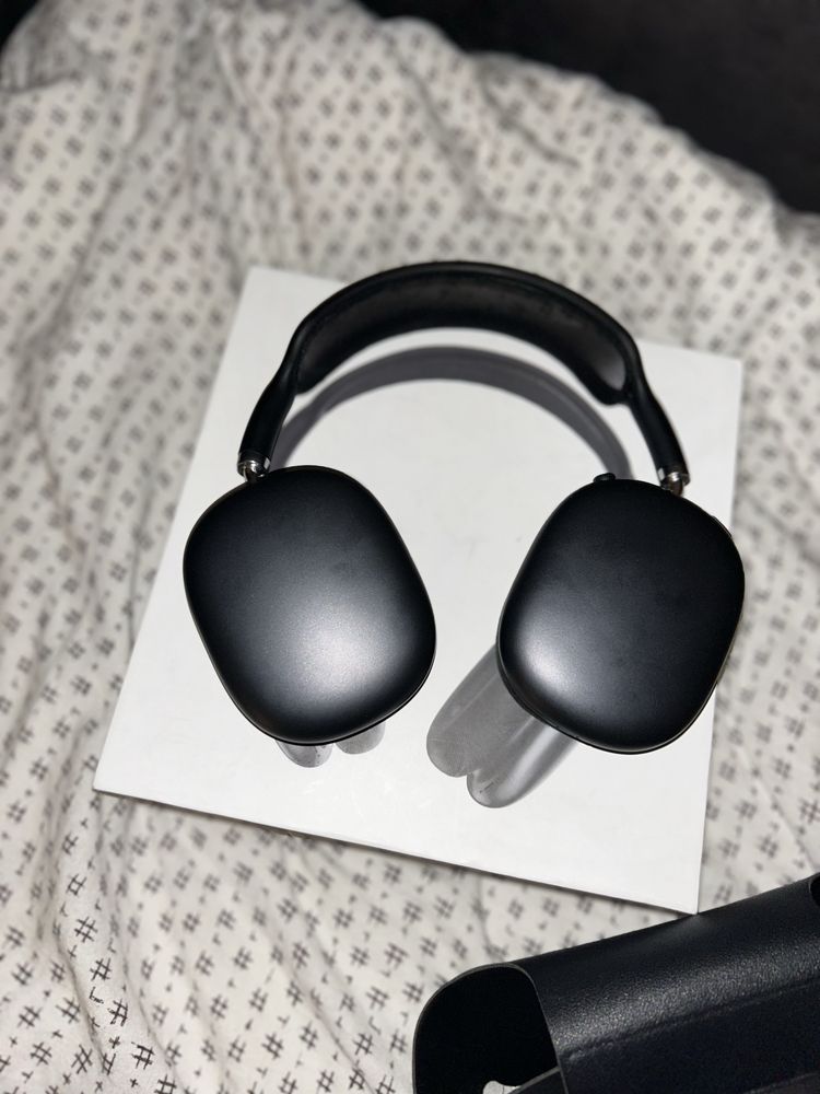 Air pods max czarne