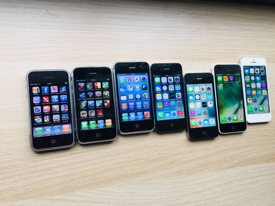 Zestaw kolekcjonerski Apple iPhone 2g