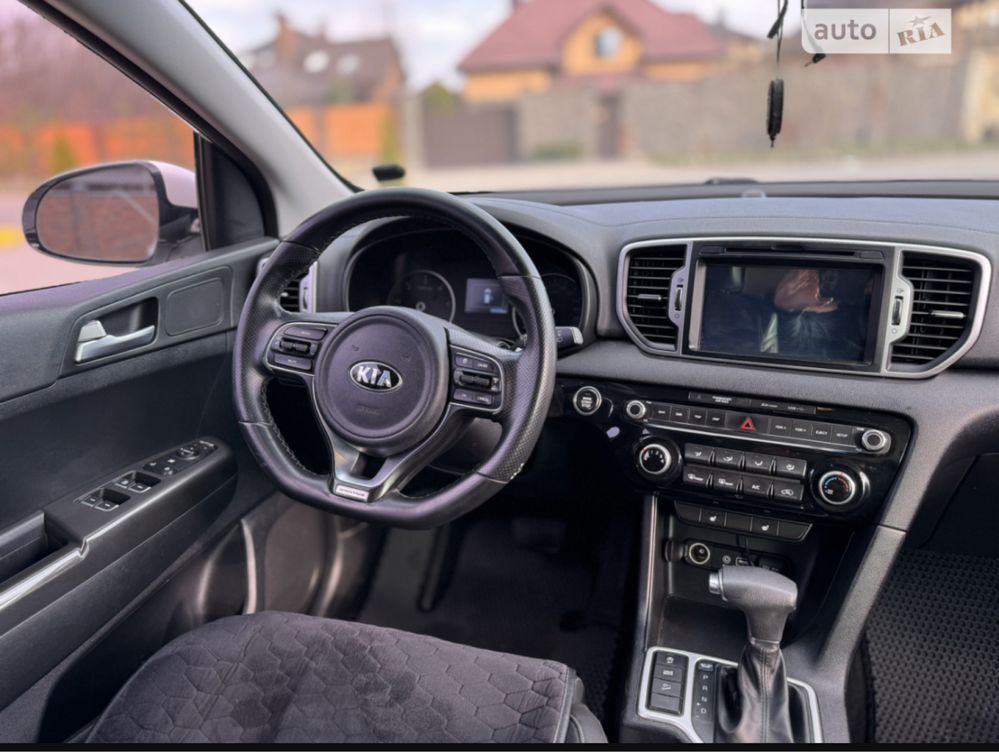 Продам Kia Sportage в ідеальному стані.