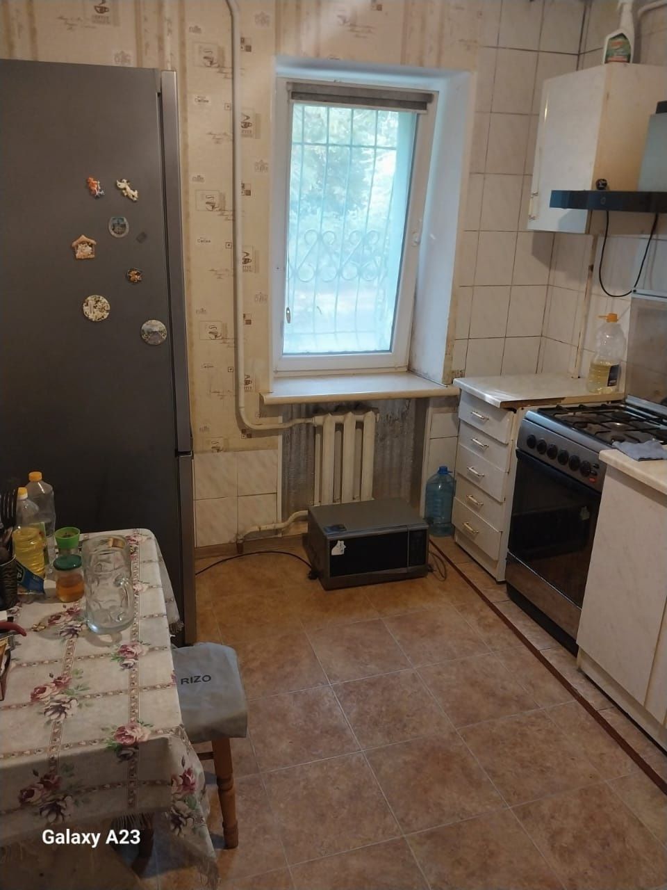 Оренда квартири в місті Херсон . Перший поверх . Будинок цегла .