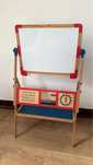 Quadro cavalete actividades  branco / giz criancas