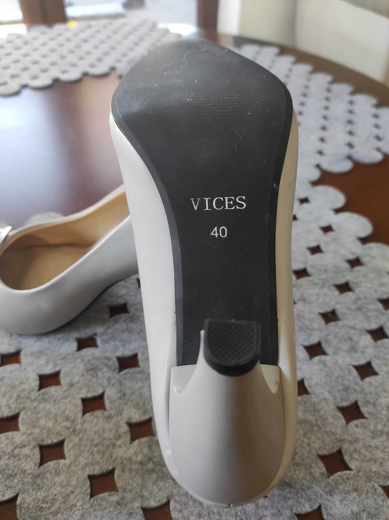 Buty szare jak nowe damskie