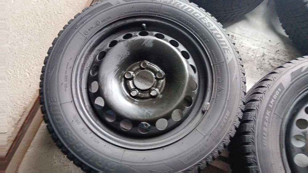 Koła , felgi stalowe 5x100 15" et 40 VW, SKODA oryginał 185/65/15