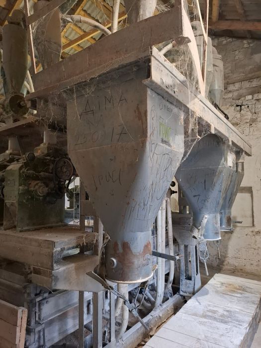 Продаж млина у гарному стані