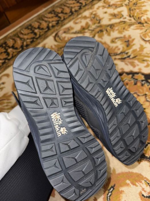 Детские зимние ботинки