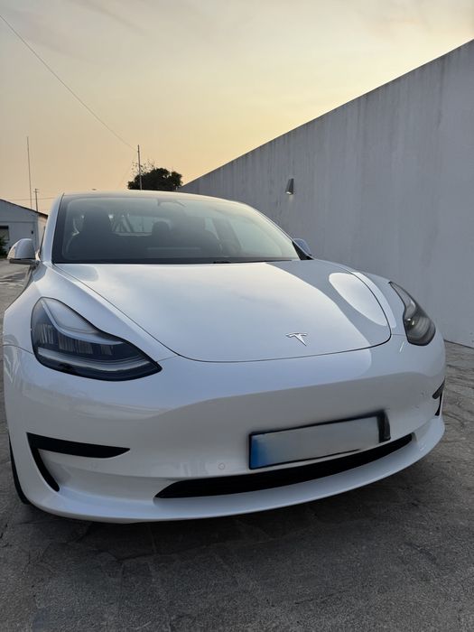 Tesla Model 3 sr+