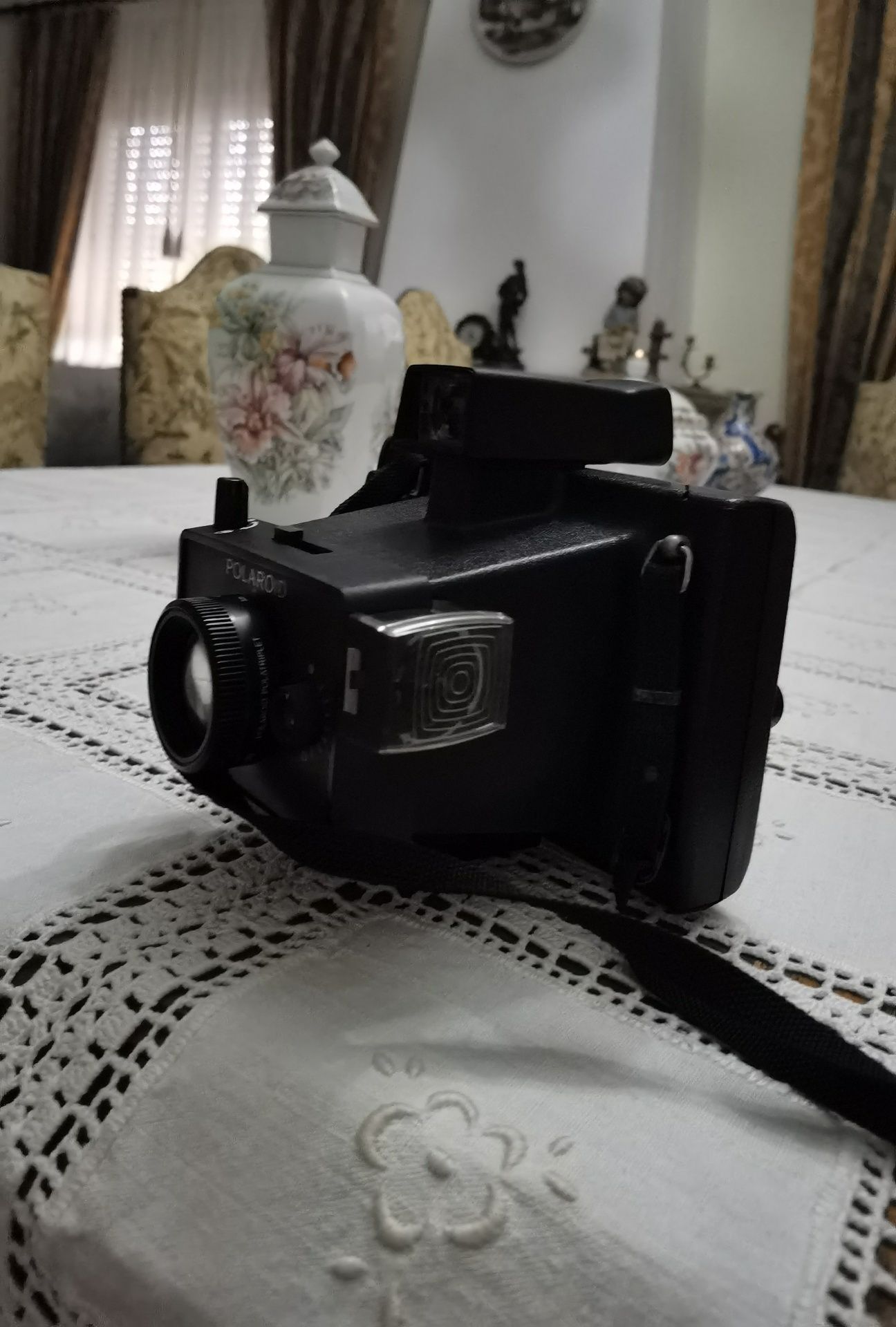 Polaroid EE44 máquina fotográfica