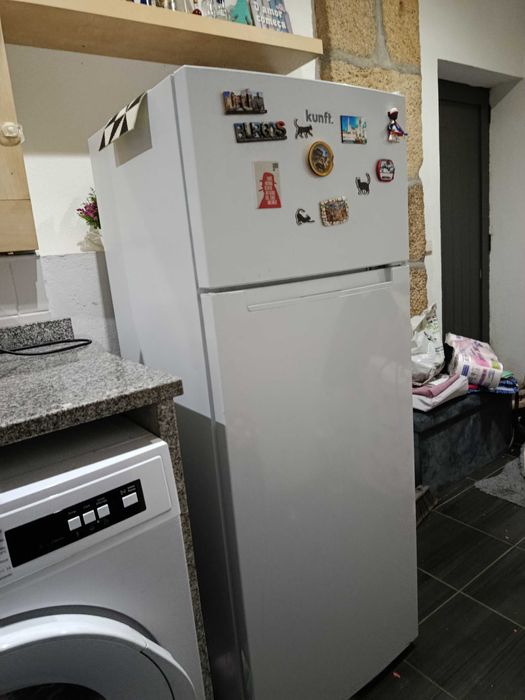 Frigorífico (geladeira)