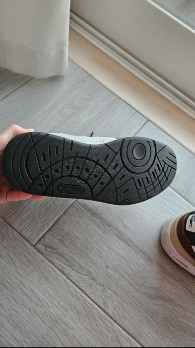 Ténis da Lacoste, Tamanho (35)