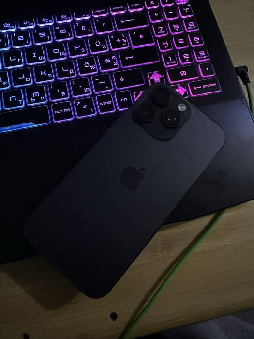 Iphone 16 pro max 256 gb под востановление либо работа без сим карты