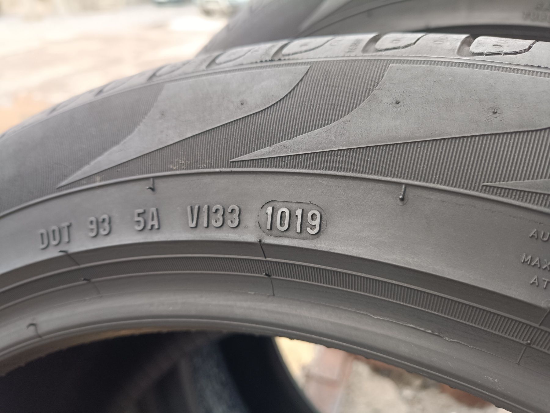 Літні шини Pirelli 255/45 R19 резина Р19
