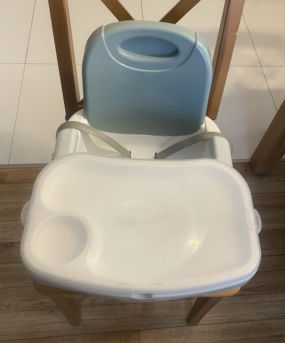 Fotelik podwyższająxy do karmienia FISHER-PRICE