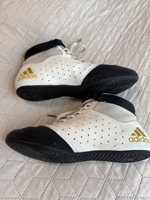 Борцівки, взуття для спорту adidas 38 розмір (23.5, 24 см.)