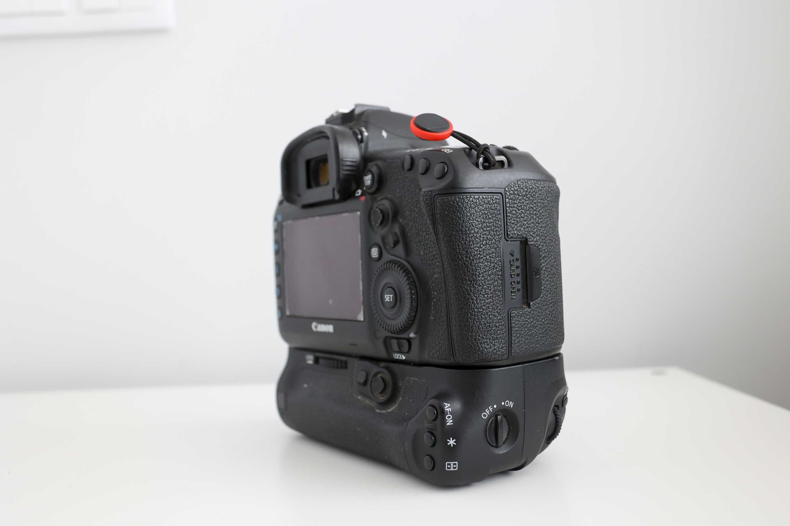 Canon 5D Mark IV
