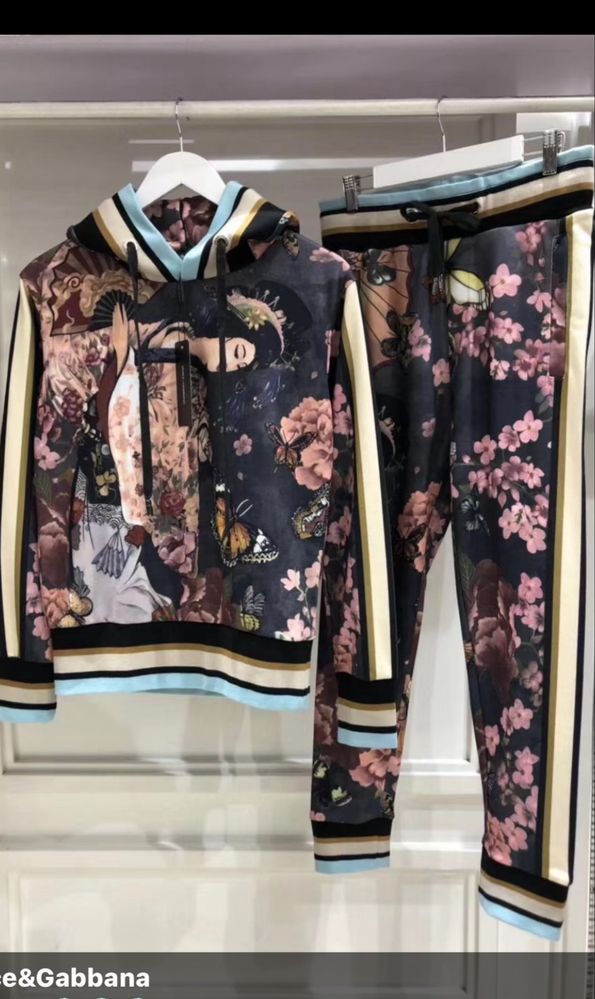 Костюм Dolce Gabbana