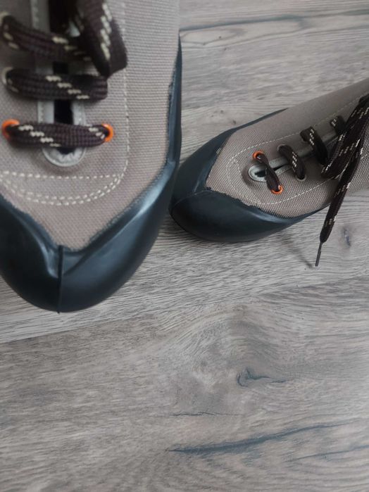 Buty wspinaczkowe rozm.42 Quechua
