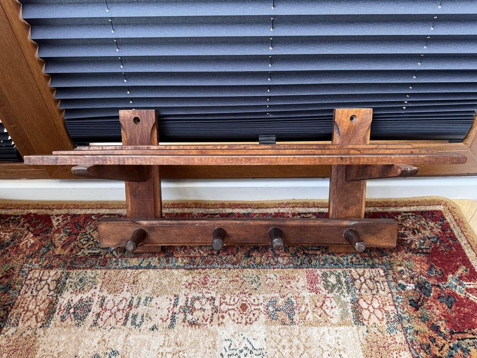 Wieszaczek ubraniowy drewniany