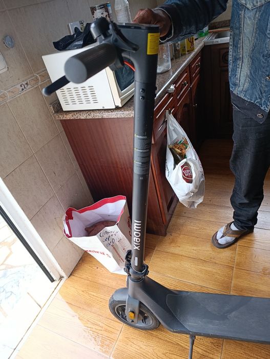 Trotinete novo apenas 3 meses de uso