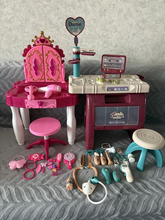 Детский туалетный столик. Набор врача с звуком, светом