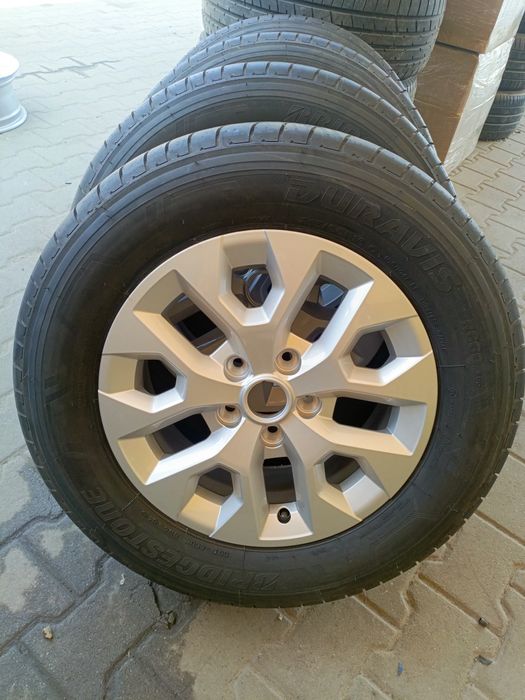 Nowe demo koła aluminiowe letnie 215/65/16c Vivaro traffic 5x114,3