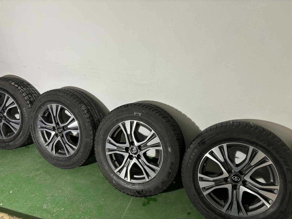 Komplet kół zimowych do Toyota RAV4 225/65 r 17