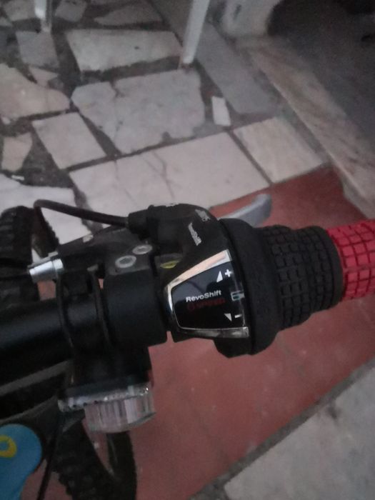 Vendo bicicleta de criança roda 20