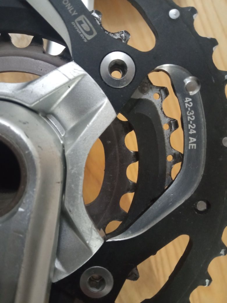 Korby Shimano deore XT fc M770 jak nowa i Race Face