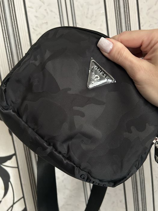 Guess Нейлонова сумка  на пояс бананка