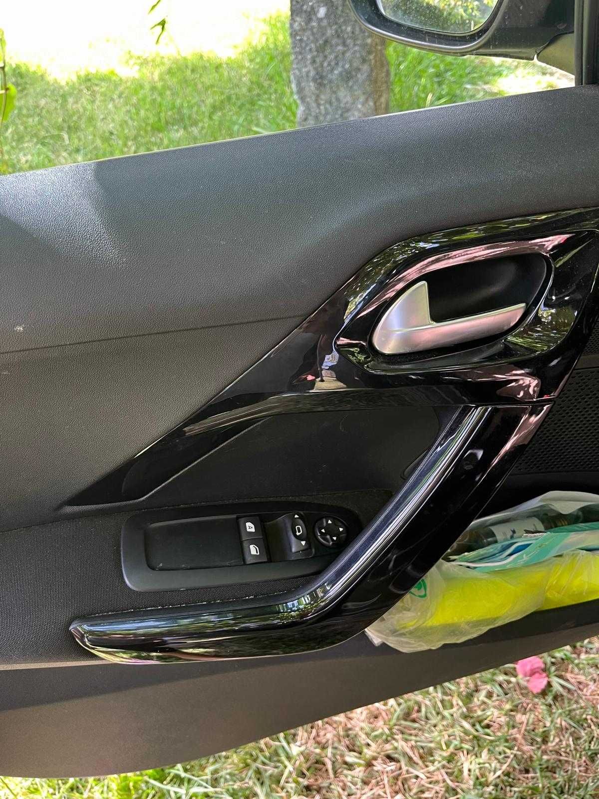 Peugeot 208 gasolina