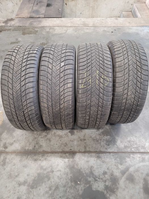 Bridgestone 225 / 55 18 Bridgestone  zima 4 sztuki