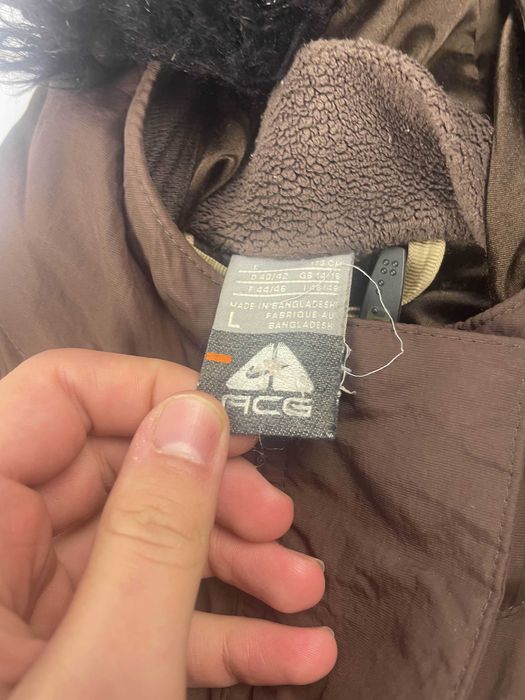 Nike ACG brązowe długa kurtka płaszczykowa damska zimowa