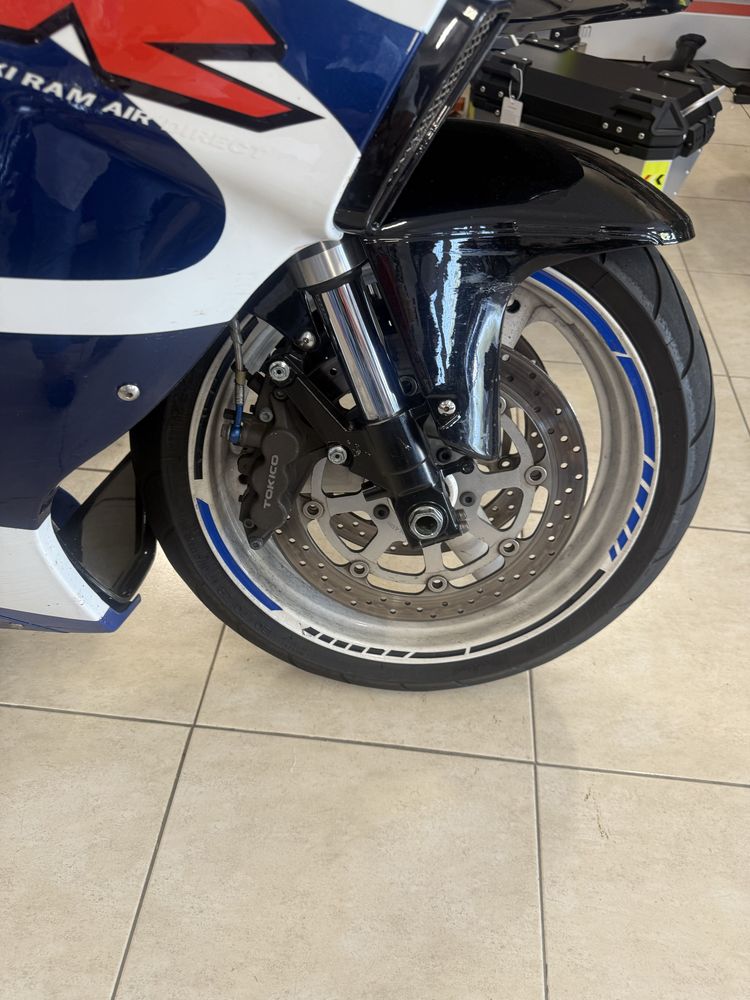 TL1000R excelente estado , como novo