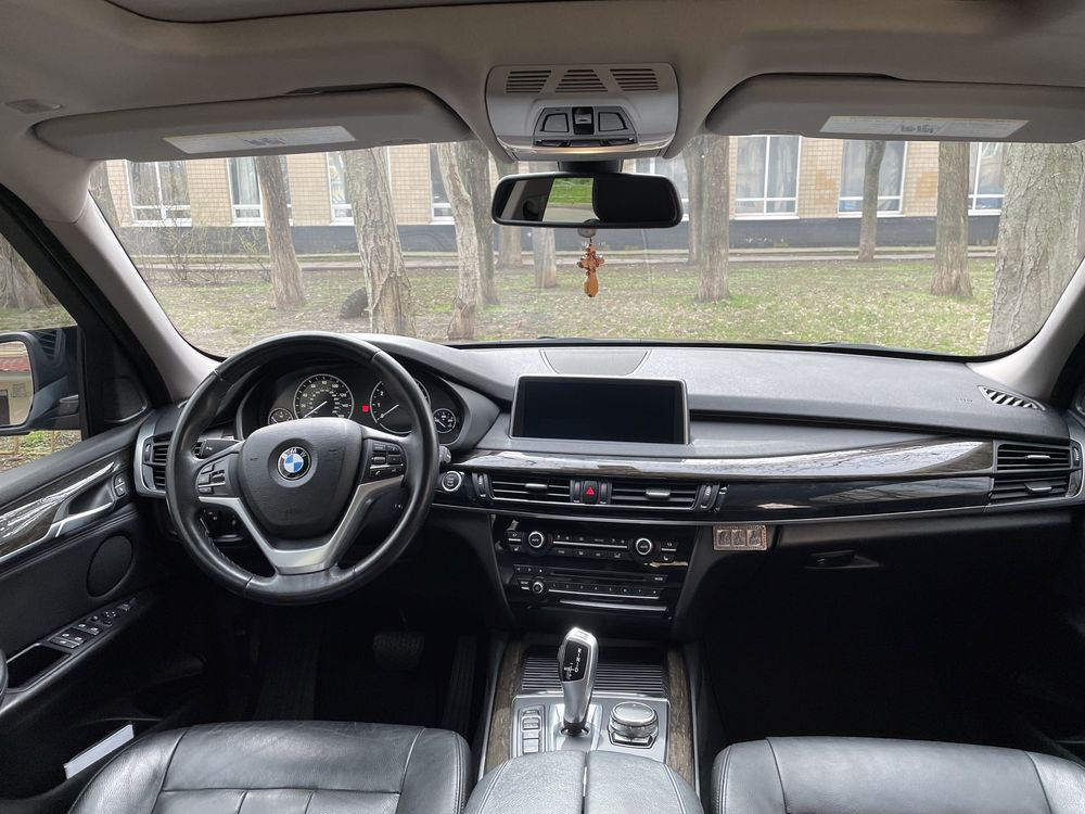 BMW X5 F15 xdrive35i 2016 идеал