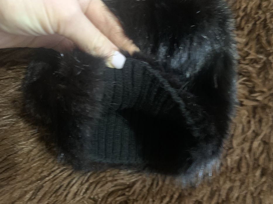 Продам норкову шапку! Нова!