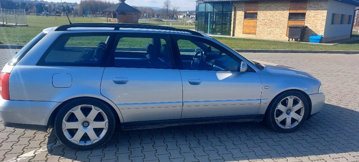 Audi A4 B5 2.8 v6 quattro polift