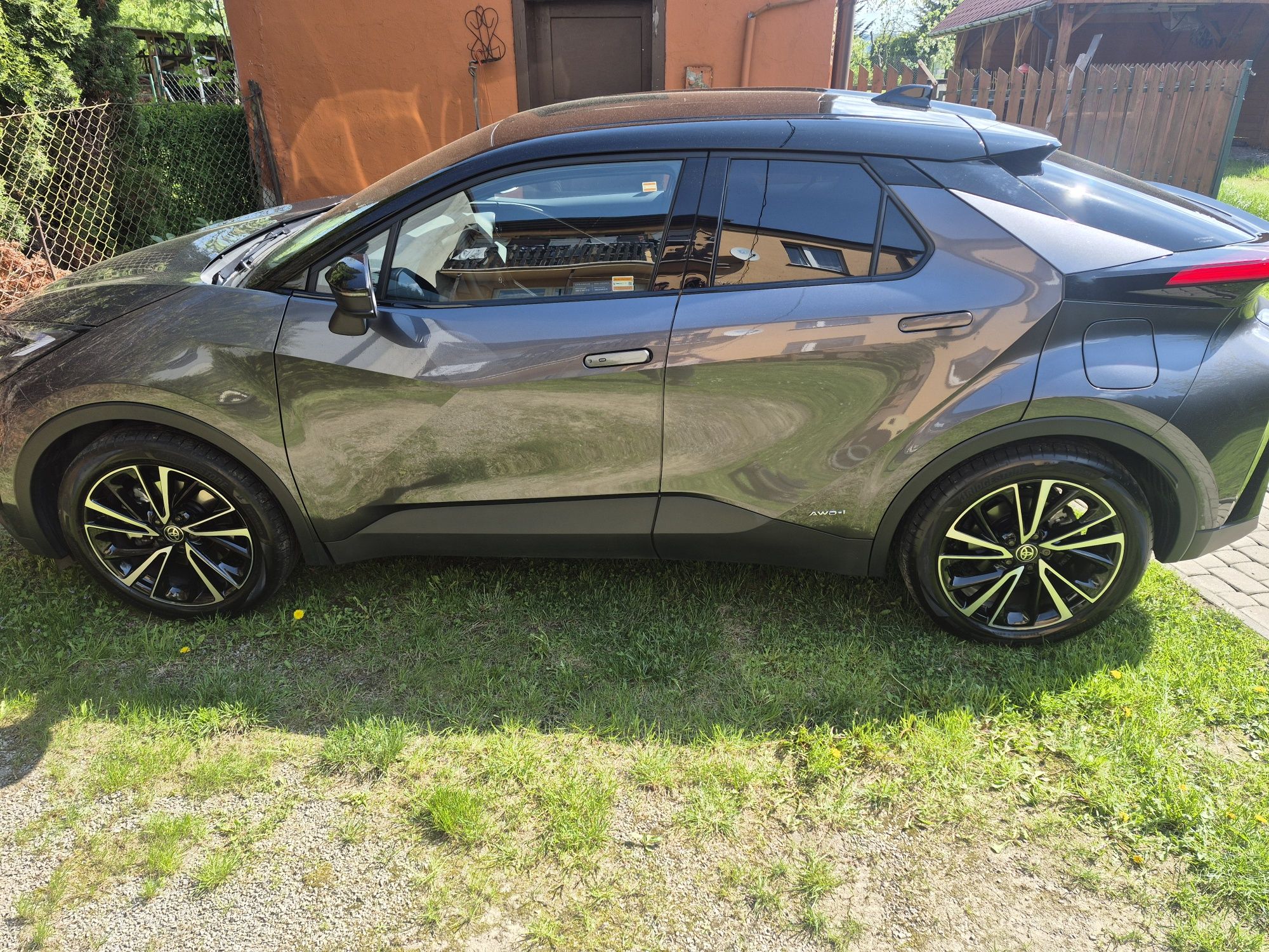 Toyota C-HR 2.0 Hybryd 197KM AWDi ,Executive 4x4