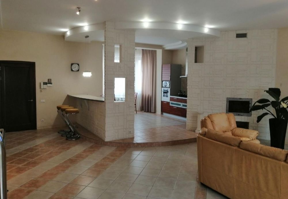 Аренда ТАУНХАУСА 7 ст. Б. Фонтана, 200м², подвал!