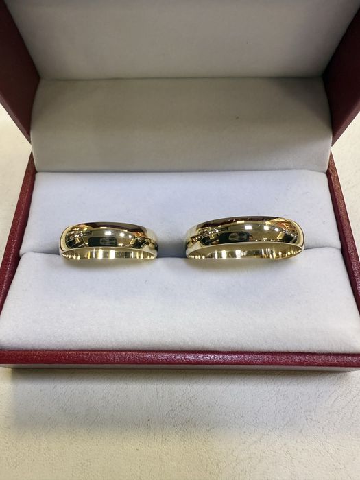 Złote obrączki ślubne, klasyczne, pr. 585, szer. 4 mm