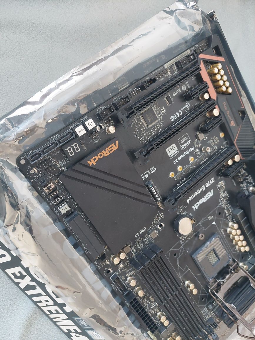 ASRock Z170 EXTREME 4 / mod z390/ CPU i3 8100 jak i7 6700
