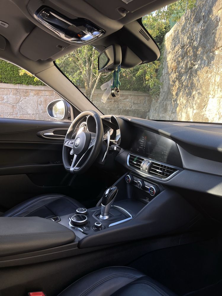 Alfa Romeo Giulia 2.2 AT8