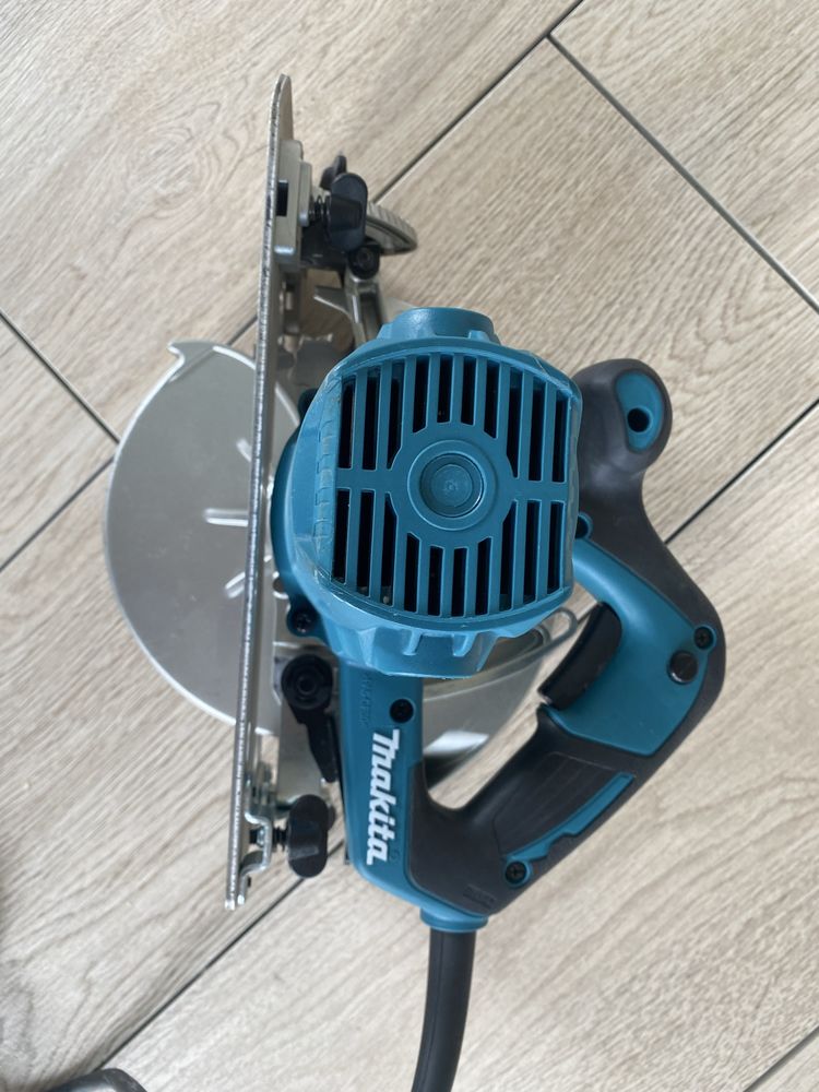Дискова пила Makita HS7611