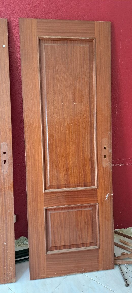 Portas interiores de madeira