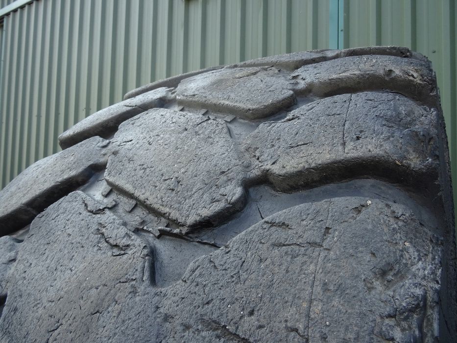 Opona 24.00 24,00 - R 35 Mtd Bridgestone 2014 R
