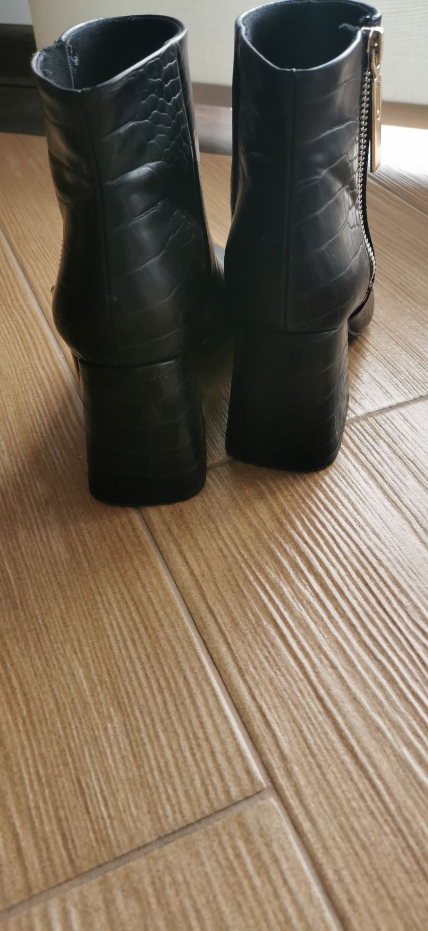 Czarne buty Stadivarius roz 36
