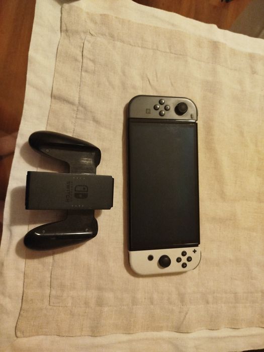 Nintendo switch em boas condiçoes