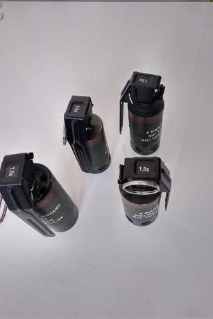 Ozdobne kolekcjonerskie granaty hukowe pozbawione cech bojowych 3 szt.