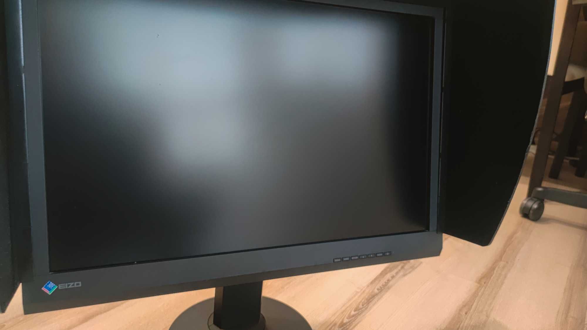 Eizo ColorEdge CS240CN + ColorNavigator + kaptur+ i1 Display Pro