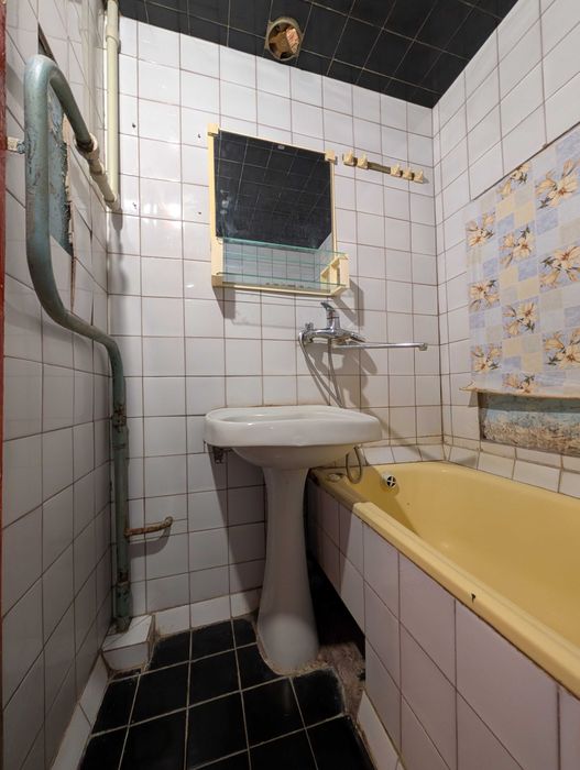 Продам без комісії 2кімнатну квартиру в районі Осіпенковського ринку