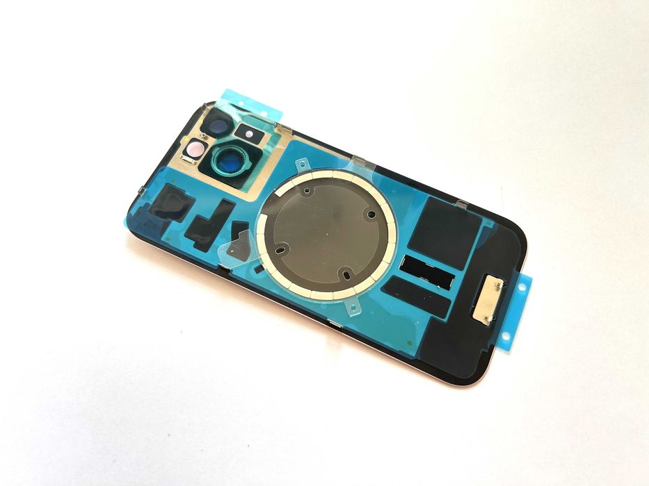 Tylna klapka iPhone 15 z ramką magnesami szkiełkami KOLOR RÓŻOWY