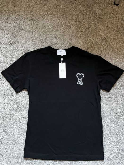 Tshirt Ami Paris preta tamanho M